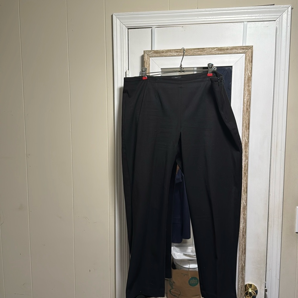 Black curvy side zip straight leg pant